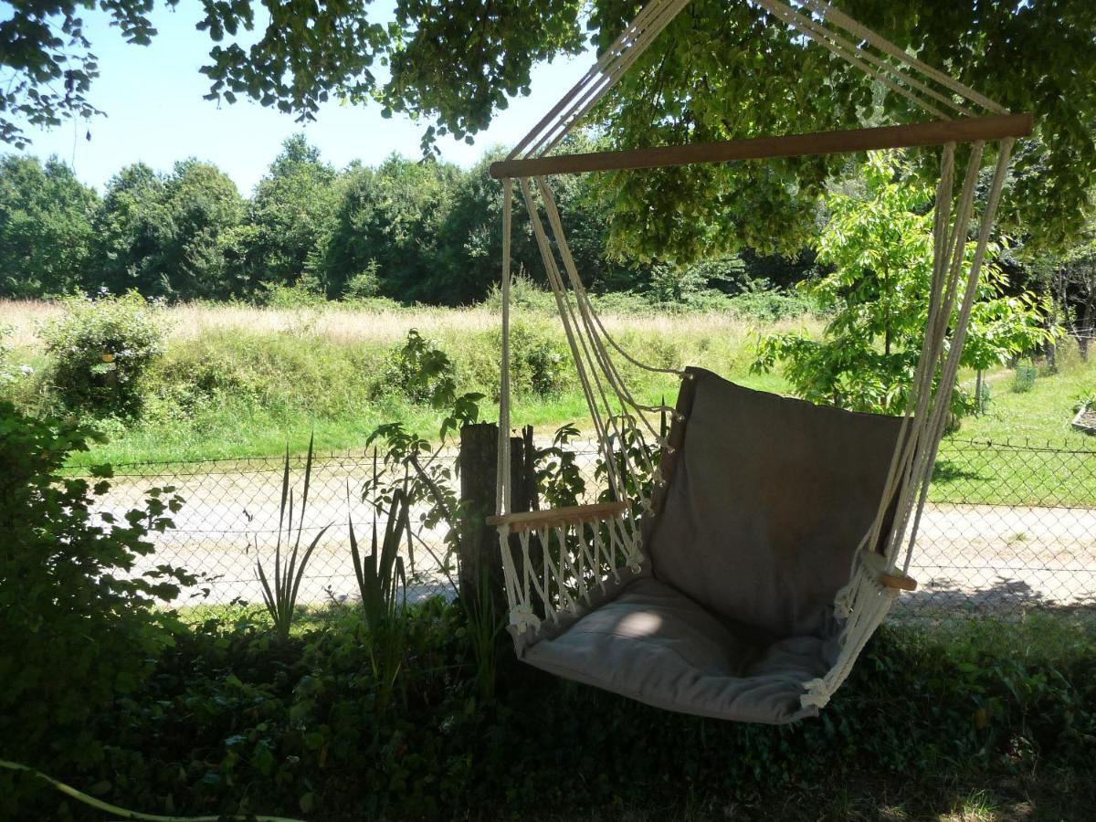 Chambre d'hôte en Vallée du Loir - Elevage des Rosiers Bazouges-sur-le-Loir Exterior foto
